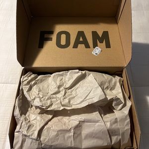 Yeezy foam vermillion 3y